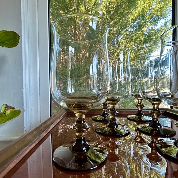 Set of 6 Libbey Stemmed Tulip Glasses Smoky Base 6.5” Vintage Goblets - Picture 7 of 9